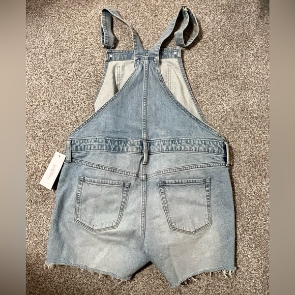 Isabel Maternity by Ingrid & Isabel short tails maternity jean overalls - Picture 2 of 4